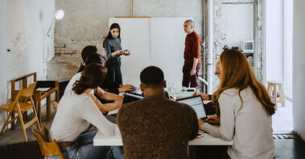 5 Tips for Startups Looking to Create Their First Product Packages